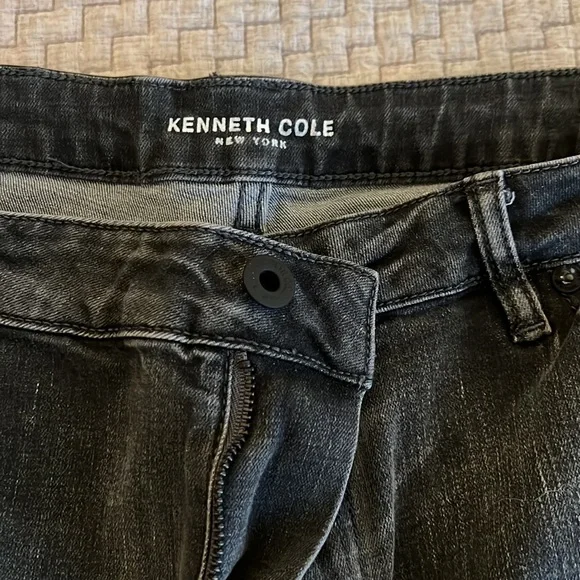 Men’s Kenneth Cole black faded jeans size 38/30 - Picture 2 of 5
